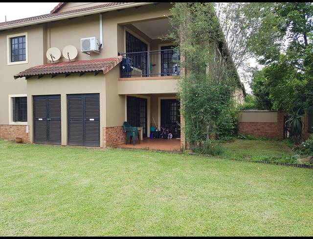 2 BEDROOM FLAT RENTED IN CLIFTON HILL ESTATE